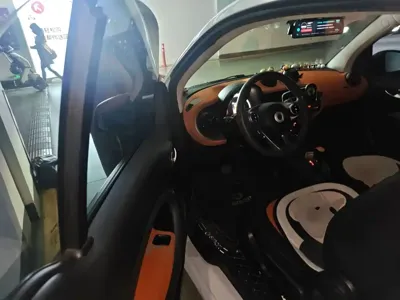 Smart Smart Fortwo 2017, 56600 км, за 6615.68 USD - фото 14