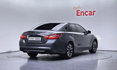 Nissan Altima 2017, 84285 км, за 5087.54 USD