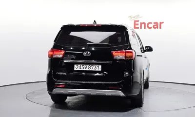 Kia Canival 2016, 170107 км, за 6158.94 USD
