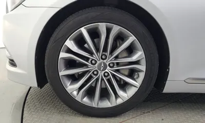 Hyundai Genesis 2015, 135445 км, за 6498.83 USD
