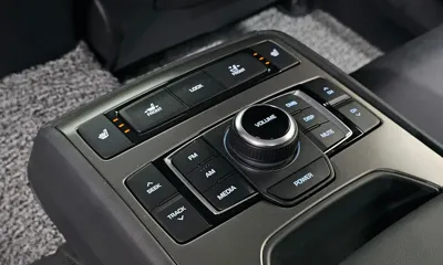 Hyundai Genesis 2015, 135445 км, за 6498.83 USD - фото 20