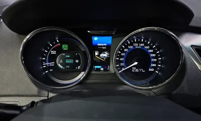 Hyundai Sonata 2012, 123677 км, за 3907.28 USD - фото 8