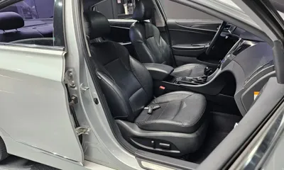 Hyundai Sonata 2012, 123677 км, за 3907.28 USD - фото 10