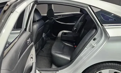 Hyundai Sonata 2012, 123677 км, за 3907.28 USD - фото 18