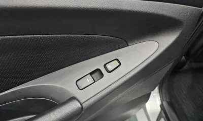 Hyundai Sonata 2012, 123677 км, за 3907.28 USD - фото 19