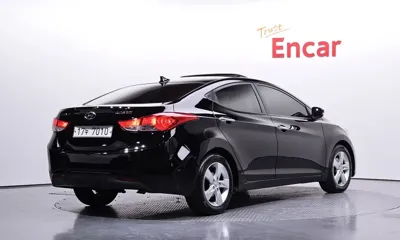 Hyundai Avante 2011, 127992 км, за 2822.63 USD