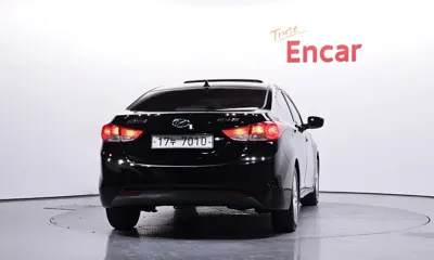 Hyundai Avante 2011, 127992 км, за 2822.63 USD