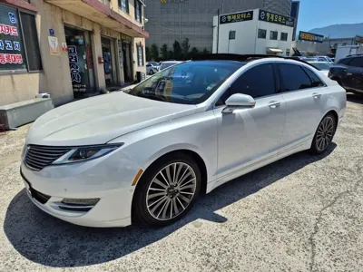Lincoln MKZ · 2015 год