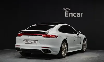 Porsche Panamera 2020, 63605 км, за 52563.15 USD