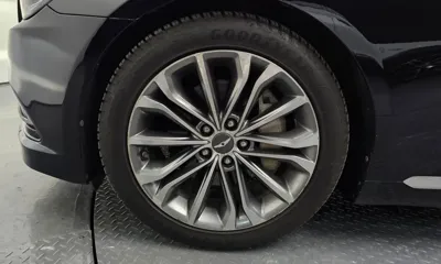 Hyundai Genesis 2015, 201910 км, за 5534.93 USD