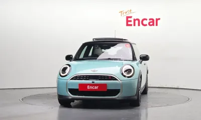 MINI Cooper 2025, 4502 км, за 23069.82 USD