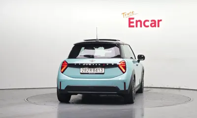 MINI Cooper 2025, 4502 км, за 23069.82 USD