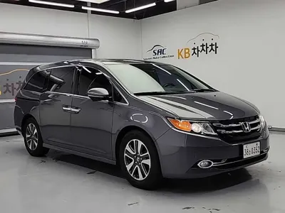Honda Odyssey 2016, 210000 км, за 5761.58 USD