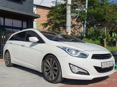Hyundai i40 2014, 162164 км, за 5135.54 USD