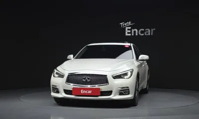 Infiniti Q50 2016, 164719 км, за 3187.62 USD