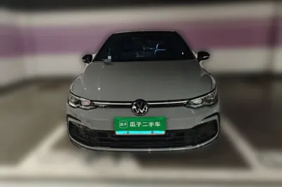 Volkswagen Golf 2023, 25300 км, за 18850 USD