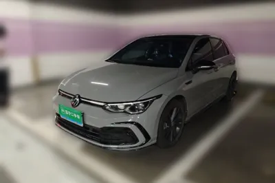 Volkswagen Golf · 2023 год