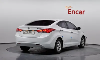 Hyundai Avante 2011, 127835 км, за 2459.07 USD