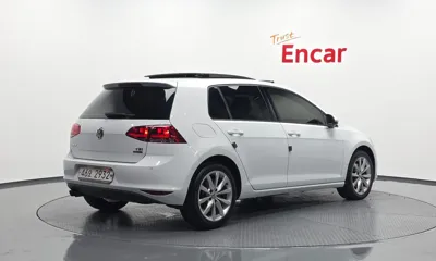 Volkswagen Golf 2014, 88657 км, за 7870.55 USD