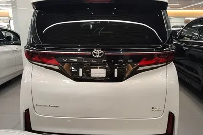 Toyota Vellfire 2024, 44100 км, за 112243 USD