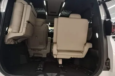 Toyota Vellfire 2024, 44100 км, за 112243 USD - фото 22