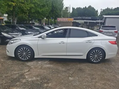 Hyundai Grandeur 2013, 163147 км, за 3941.14 USD - фото 7