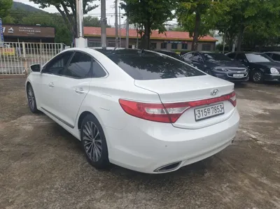 Hyundai Grandeur 2013, 163147 км, за 3941.14 USD - фото 8