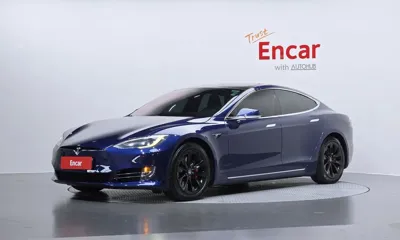 Tesla Model S · 2018 год