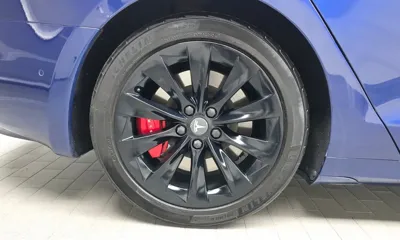Tesla Model S 2018, 159771 км, за 19036.37 USD