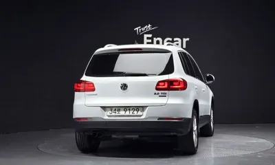 Volkswagen Tiguan 2014, 131274 км, за 4792.44 USD