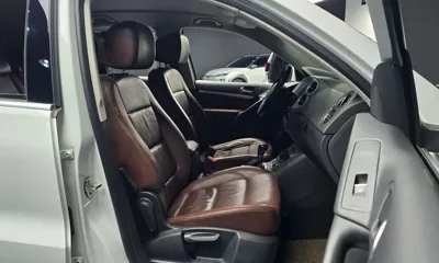 Volkswagen Tiguan 2014, 131274 км, за 4792.44 USD - фото 10