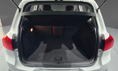 Volkswagen Tiguan 2014, 131274 км, за 4792.44 USD - фото 19