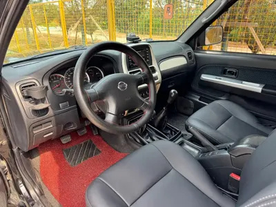 Nissan Paladin