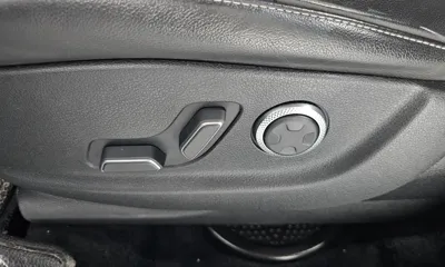 Genesis GV80 2020, 68063 км, за 23987.51 USD - фото 35
