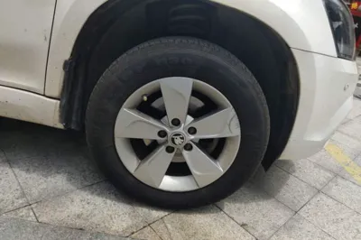 Skoda Yeti 2017, 106800 км, за 7280 USD - фото 8