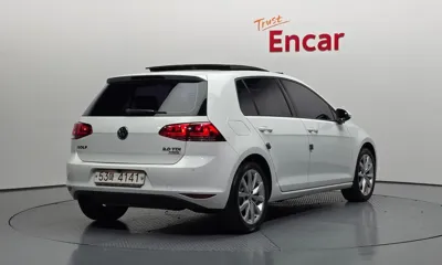 Volkswagen Golf 2015, 113720 км, за 5769.99 USD