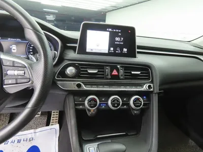 Genesis G70 2019, 95731 км, за 12931.6 USD - фото 10