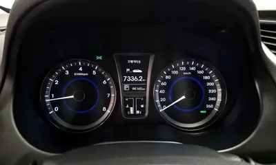 Hyundai Grandeur 2011, 94165 км, за 4069.84 USD - фото 8