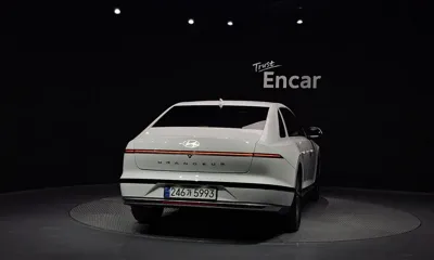 Hyundai Grandeur 2023, 29620 км, за 20977.21 USD