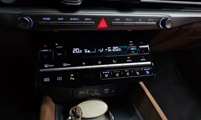 Hyundai Grandeur 2023, 29620 км, за 20967.63 USD - фото 30