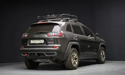 Jeep Cherokee 2020, 53411 км, за 12502.44 USD