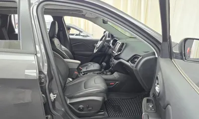 Jeep Cherokee 2020, 53411 км, за 12502.44 USD - фото 11