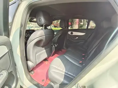 Mercedes-Benz GLC Coupe 2020, 89000 км, за 20303.8 USD - фото 6