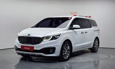 Kia Canival · 2017 год