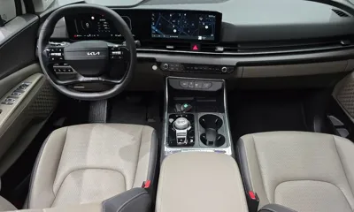Kia Canival 2025, 9780 км, за 28741.32 USD - фото 7