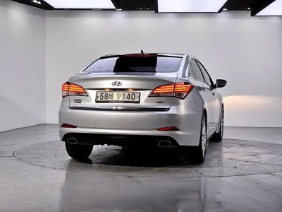 Hyundai i40 2012, 186507 км, за 2523.78 USD