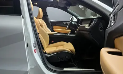 Volvo XC60 2021, 61230 км, за 25305.58 USD - фото 10