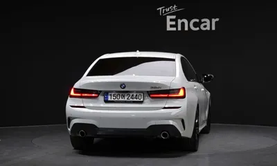 BMW 3-Series 2022, 35391 км, за 23455.56 USD