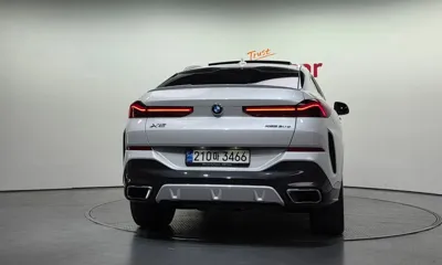 BMW X6 2022, 24443 км, за 53498.75 USD