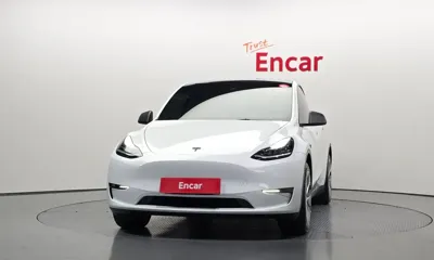 Tesla Model Y 2021, 9369 км, за 25600.63 USD